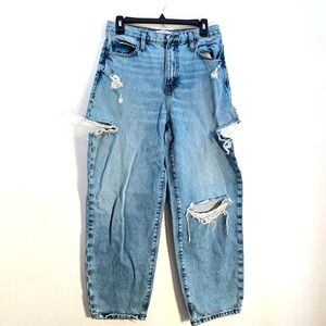 FRAME Size 28 Light Blue Distressed Jeans